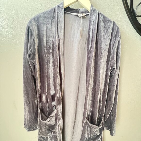 Amaryllis Womens Long Gray Velvet Cardigan With Open Front & Pockets - Picture 2 of 9